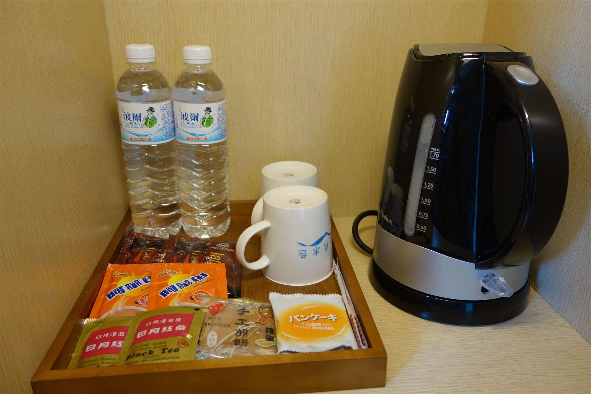 日月潭天月水色民宿 Yuchi Exteriör bild